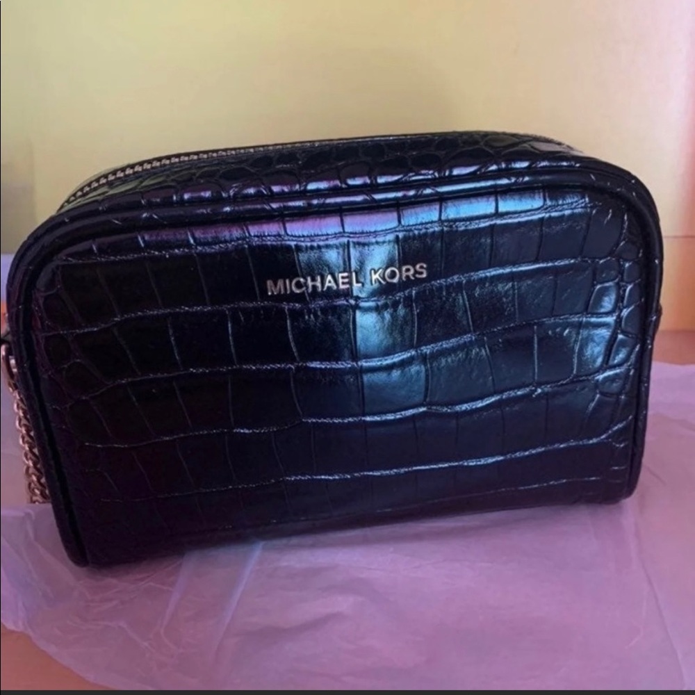 Michael Kors Wristlet/ pouch/ bag